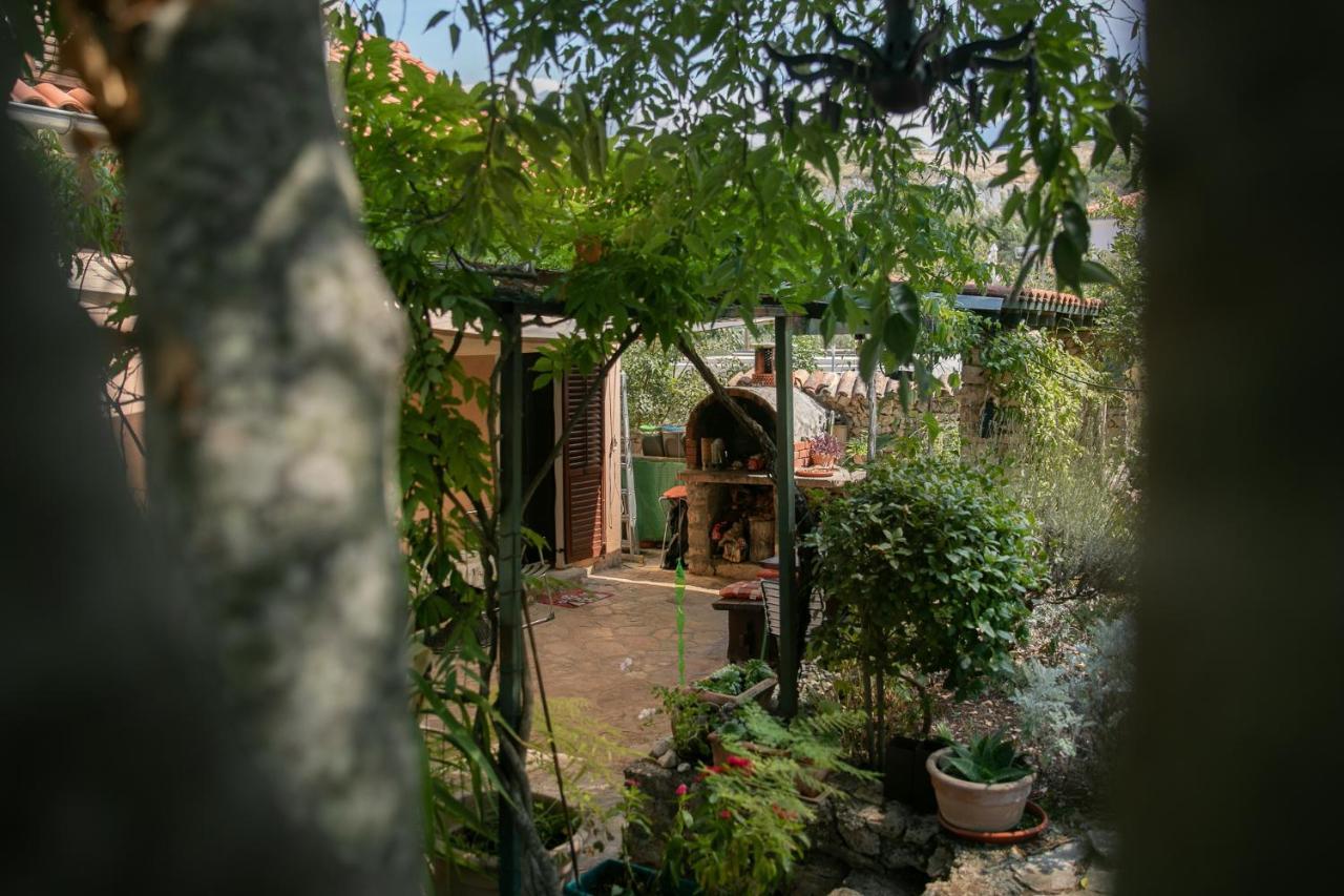 Apartman Silna Your New Home With Terrace And Garden Bobovisca Экстерьер фото